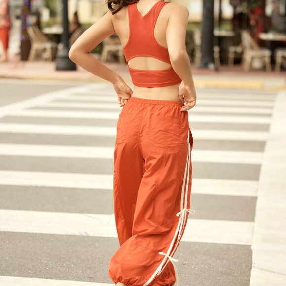 The Bowline Parachute Pants by Daily Practice - Picture 12 of 14